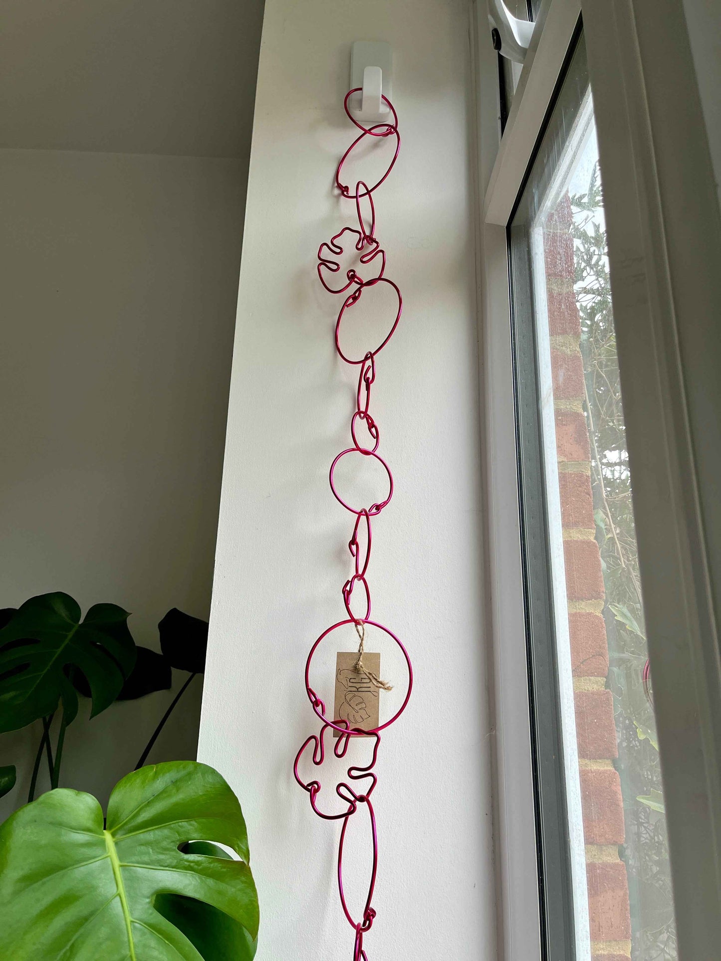 Chain Link Trellis – Monstera shape